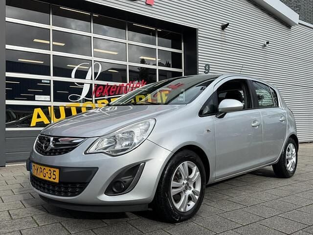 Grijs Gebruikt 2013 Opel Corsa Comfort Hatchback | € 5.950 (Iets duurder) - Afbeelding 1/4
