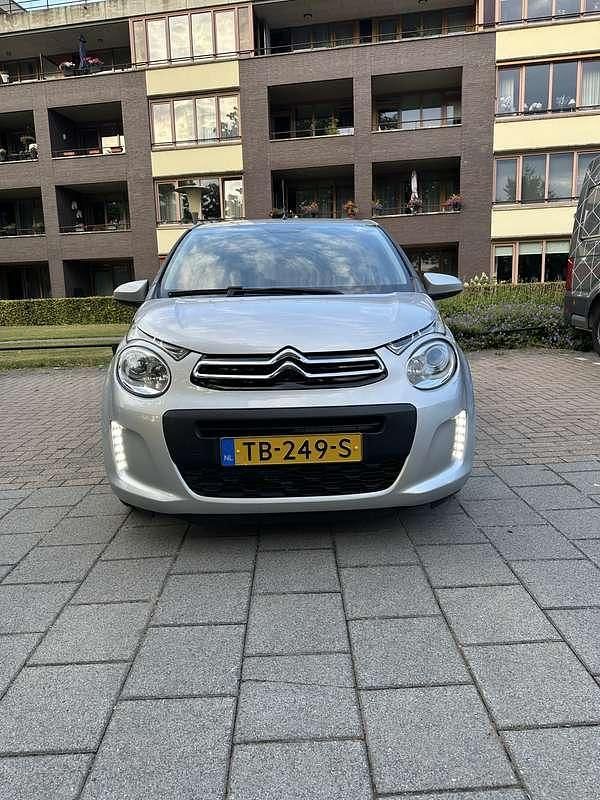 Grijs Gebruikt 2018 Citroën C1 Feel Hatchback | € 5.950 (Super prijs) - Afbeelding 1/4