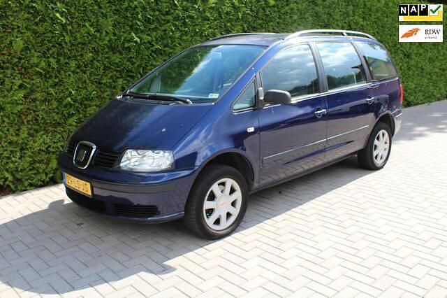 Blauw Gebruikt 2003 Seat Alhambra Stella MPV | € 1.350 (Eerlijke prijs) - Afbeelding 1/4