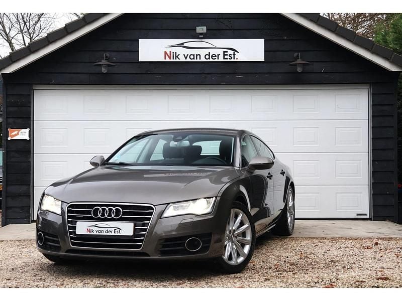 Grijs Gebruikt 2011 Audi A7 Proline Hatchback | € 15.450 (Eerlijke prijs) - Afbeelding 1/4