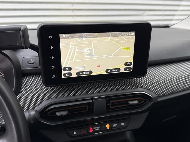 Occasion Dacia Sandero Essentiel 91 PK (66 kW) 2021 Zwart (metallic) Hatchback