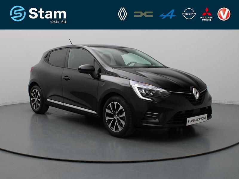 Zwart metallic Occasion 2022 Renault Clio V Zen Hatchback | € 14.490 (Eerlijke prijs) - Afbeelding 1/4