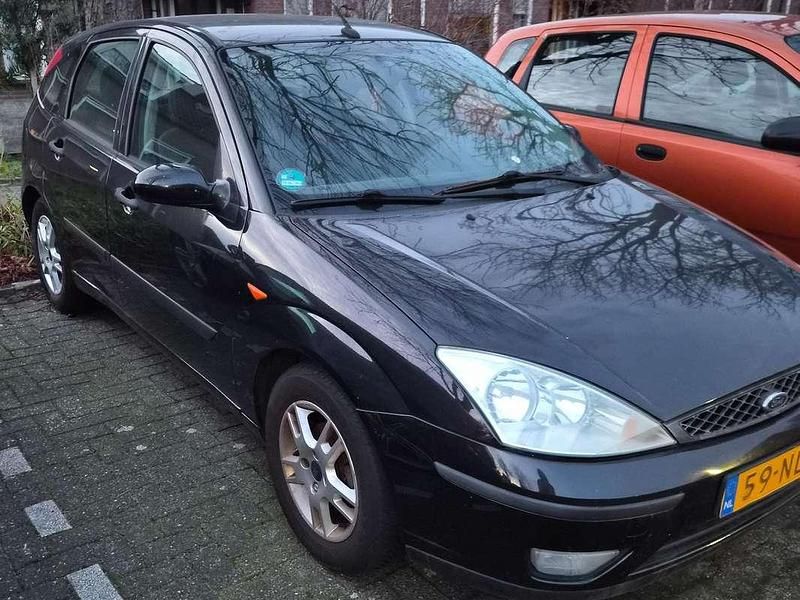Occasion Ford Focus 101 PK (74 kW) 2003 Zwart Stationwagen