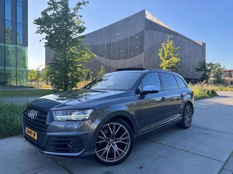 Grijs Gebruikt 2016 Audi SQ7 SUV | € 35.950 (Duur) - Afbeelding 1/4