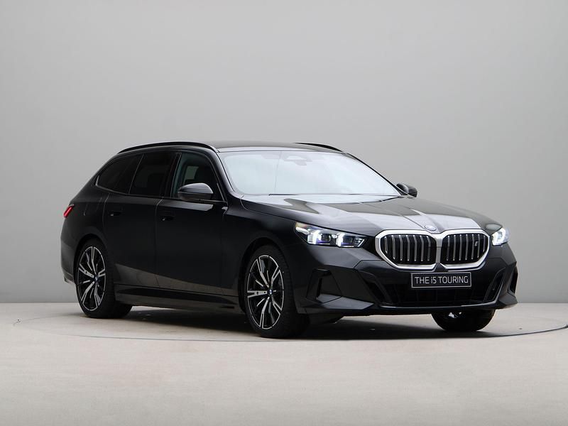 Occasion BMW i5 M Sport 250 kW (340 PK) 2025 Zwart Stationwagen