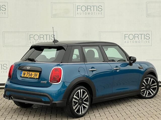 Occasion Mini Cooper Business 136 PK (100 kW) 2021 Blauw Hatchback