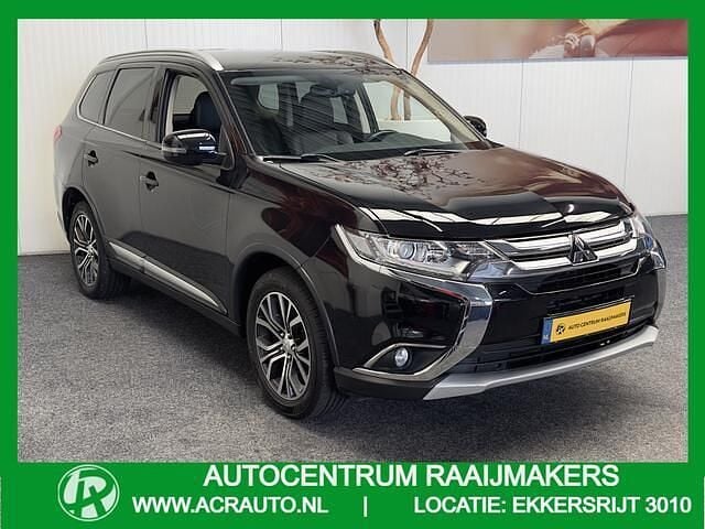 Zwart Gebruikt 2017 Mitsubishi Outlander Edition SUV | € 20.940 (Eerlijke prijs) - Afbeelding 1/4