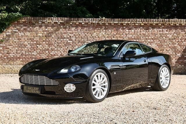 Zwart Gebruikt 2002 Aston Martin Vanquish Coupé | € 92.500 - Afbeelding 1/4