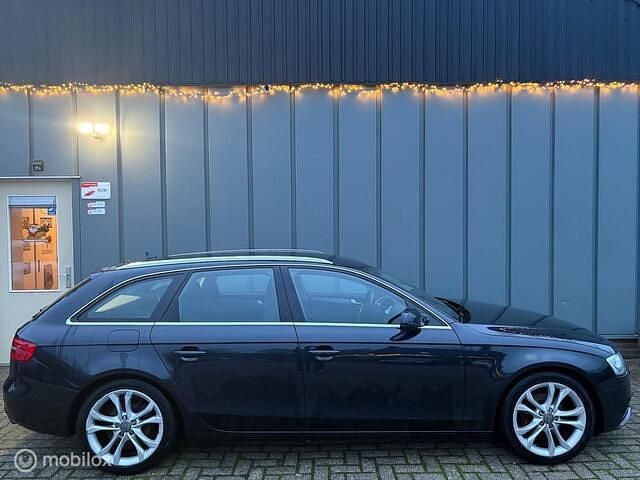 Occasion Audi A4 Business 170 PK (125 kW) 2014 Blauw (metallic) Stationwagen
