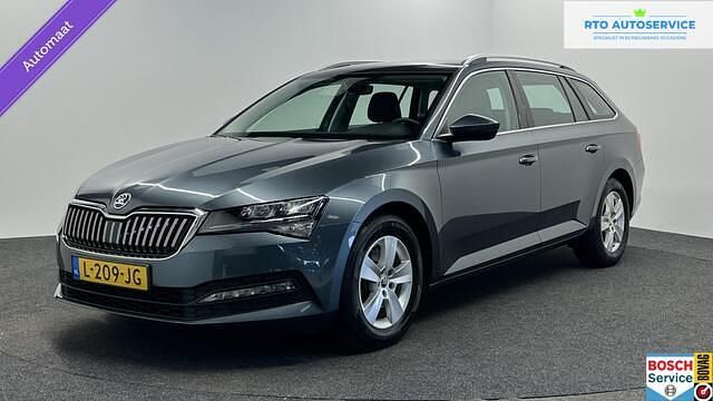 Grijs Gebruikt 2021 Skoda Superb Business Line Stationwagen | € 23.500 (Eerlijke prijs) - Afbeelding 1/4