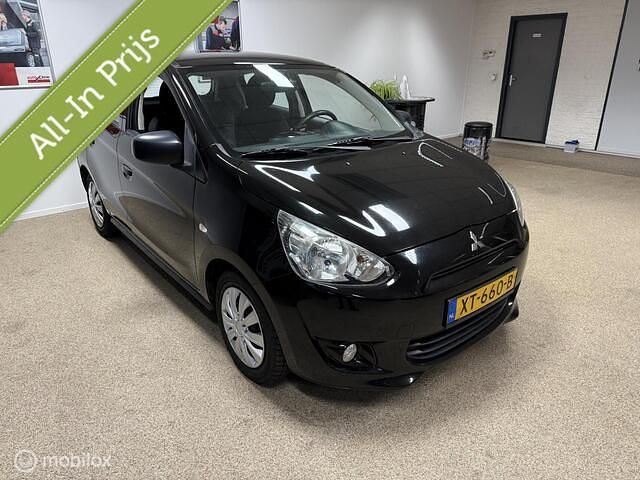 Occasion Mitsubishi Space Star 71 PK (52 kW) 2015 Zwart Hatchback