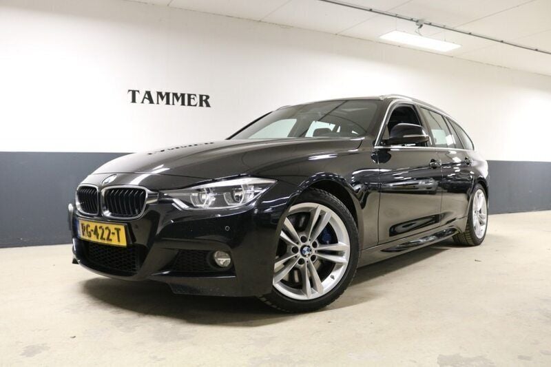 Zwart, metallic lak Gebruikt 2017 BMW 340 Executive Stationwagen | € 28.950 (Goede deal) - Afbeelding 1/4