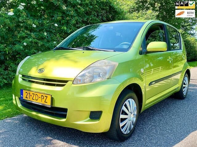 Occasion Daihatsu Sirion 69 PK (50 kW) 2008 Groen Hatchback