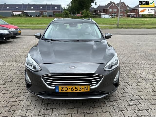 Grijs Gebruikt 2019 Ford Focus Business Edition Stationwagen | € 6.500 (Super prijs) - Afbeelding 1/4