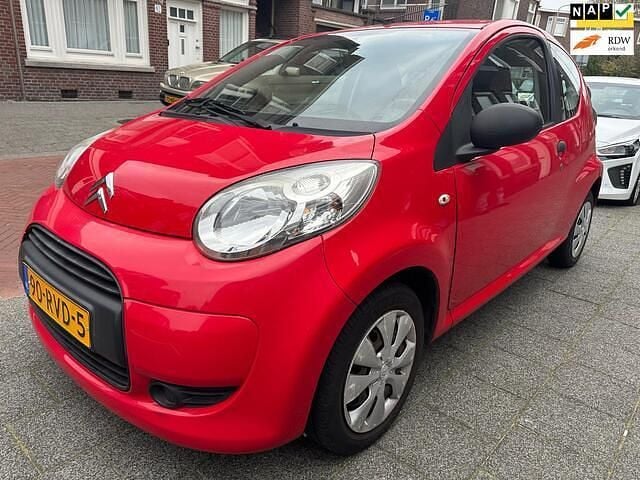 Rood Occasion 2011 Citroën C1 Hatchback | € 2.950 (Goede deal) - Afbeelding 1/4