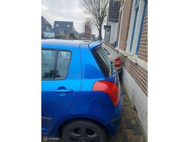 Occasion Suzuki Swift Exclusive 92 PK (67 kW) 2005 Blauw Hatchback