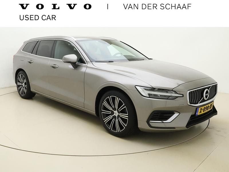 Grijs Occasion 2024 Volvo V60 Inscription Stationwagen | € 24.800 (Super prijs) - Afbeelding 1/4