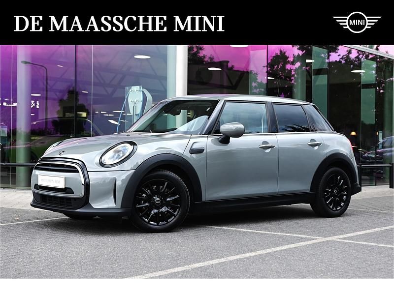 Grijs Gebruikt 2022 Mini Cooper Classic Hatchback | € 24.450 - Afbeelding 1/4