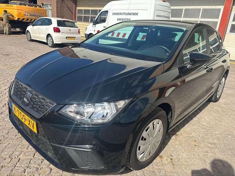 Zwart Gebruikt 2021 Seat Ibiza Hatchback | € 10.500 (Goede deal) - Afbeelding 1/4
