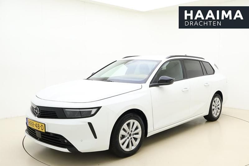 Wit Nieuw 2025 Opel Astra Business Edition Stationwagen | € 30.945 (Super prijs) - Afbeelding 1/4