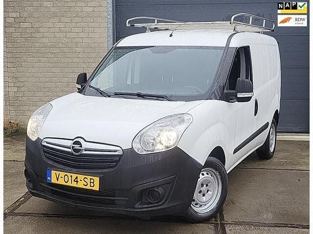 Wit Gebruikt 2018 Opel Combo Edition Van | € 6.450 (Eerlijke prijs) - Afbeelding 1/4