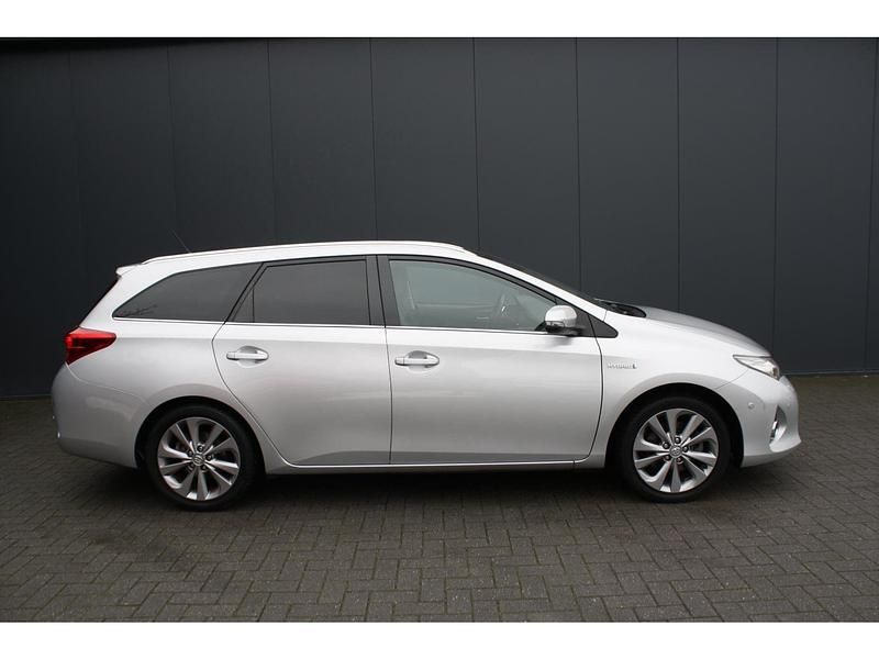 Occasion Toyota Auris 99 PK (72 kW) 2014 Grijs Stationwagen