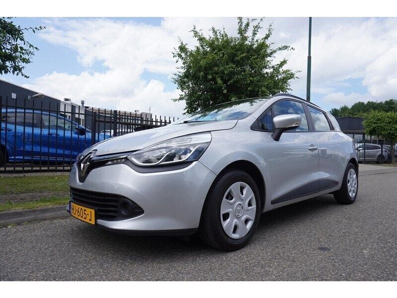 Grijs Gebruikt 2015 Renault Clio GrandTour Expression Stationwagen | € 4.945 (Goede deal) - Afbeelding 1/4