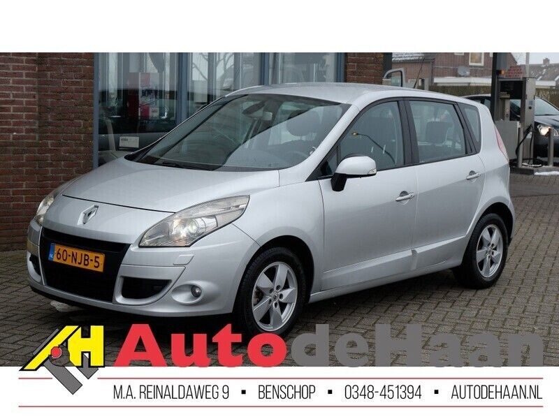 Grijs Gebruikt 2010 Renault Scénic III Dynamique MPV | € 8.495 (Duur) - Afbeelding 1/4