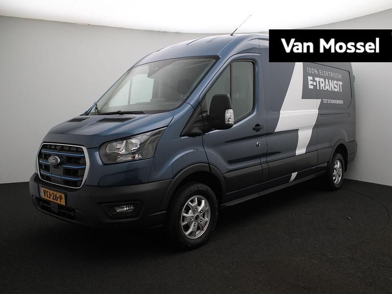 Blauw Gebruikt 2023 Ford E-Transit Trend Van | € 30.990 (Eerlijke prijs) - Afbeelding 1/4