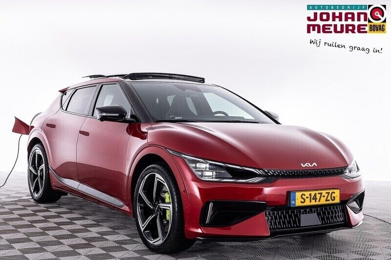 Rood Gebruikt 2023 Kia EV6 4 SUV | € 43.900 (Eerlijke prijs) - Afbeelding 1/4