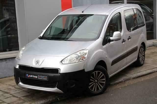 Grijs Gebruikt 2012 Peugeot Partner MPV | € 6.400 (Duur) - Afbeelding 1/4