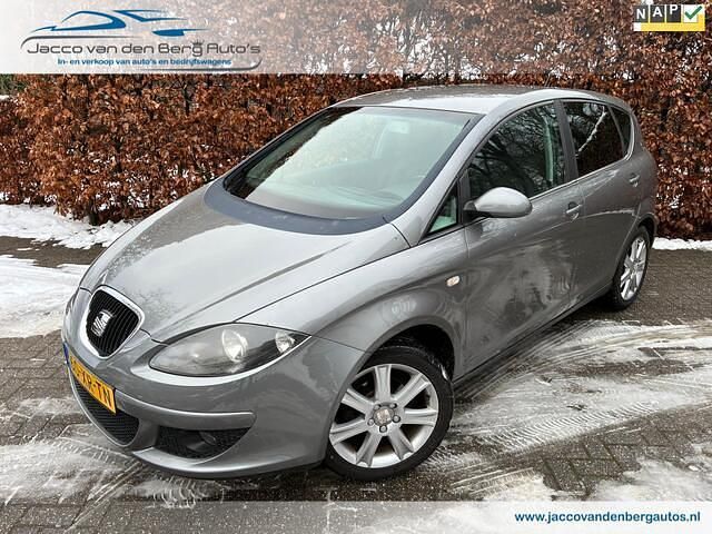 Grijs (metallic) Occasion 2007 Seat Altea MPV | € 2.500 (Eerlijke prijs) - Afbeelding 1/4