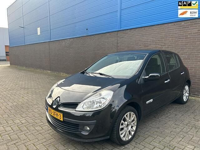 Zwart Gebruikt 2009 Renault Clio R.S. Collection Hatchback | € 4.199 (Eerlijke prijs) - Afbeelding 1/4