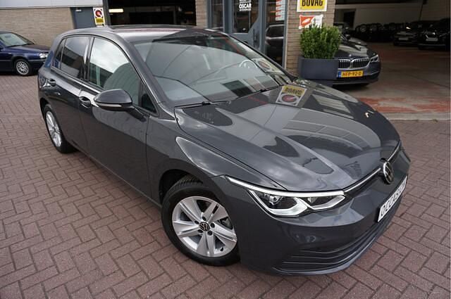 Grijs Gebruikt 2023 VW Golf VIII Business Hatchback | € 22.945 (Super prijs) - Afbeelding 1/4