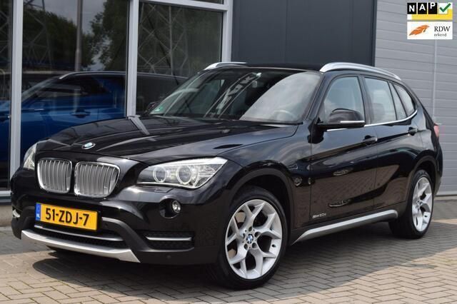Zwart Occasion 2012 BMW X1 SUV | € 11.999 (Eerlijke prijs) - Afbeelding 1/4