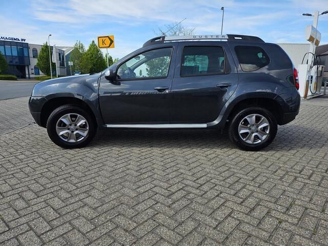Grijs Gebruikt 2016 Dacia Duster SUV | € 9.500 (Eerlijke prijs) - Afbeelding 1/4