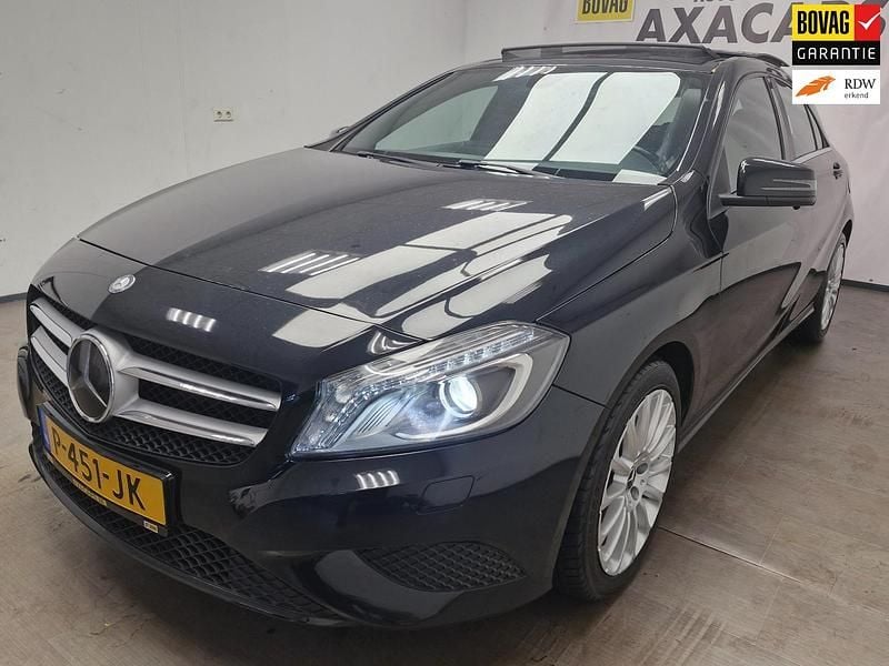 Zwart Gebruikt 2013 Mercedes A180 Prestige Hatchback | € 9.995 (Eerlijke prijs) - Afbeelding 1/4