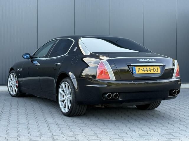 Occasion Maserati Quattroporte 402 PK (295 kW) 2005 Zwart, metallic lak Sedan