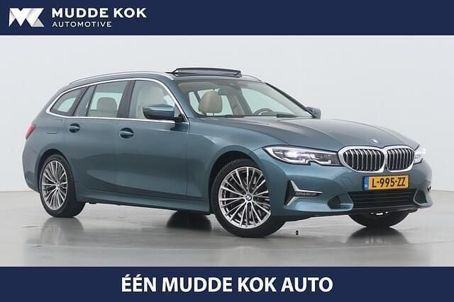 Blauw Gebruikt 2019 BMW 330 Executive Stationwagen | € 34.400 (Super prijs) - Afbeelding 1/4