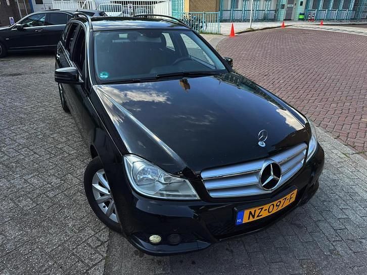 Zwart Occasion 2014 Mercedes C200 Stationwagen | € 5.000 (Eerlijke prijs) - Afbeelding 1/4