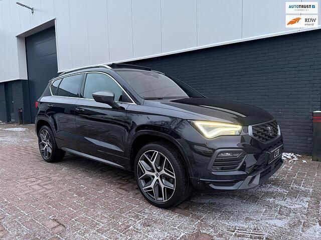 Zwart (metallic) Occasion 2021 Seat Ateca Beats SUV | € 29.950 (Iets duurder) - Afbeelding 1/4