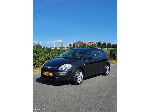Zwart Gebruikt 2010 Fiat Punto Evo Dynamic Hatchback | € 2.250 (Goede deal) - Afbeelding 1/4