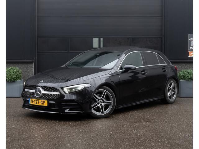 Zwart Gebruikt 2018 Mercedes A180 AMG Hatchback | € 21.950 (Iets duurder) - Afbeelding 1/4