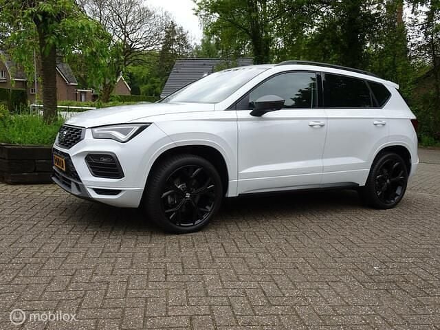 Wit Gebruikt 2022 Seat Ateca 4Drive SUV | € 35.800 (Eerlijke prijs) - Afbeelding 1/4