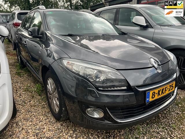 Grijs Gebruikt 2013 Renault Mégane GrandTour Bose Edition Stationwagen | € 3.950 (Eerlijke prijs) - Afbeelding 1/4