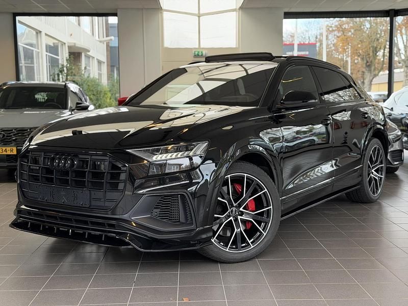 Zwart Gebruikt 2021 Audi SQ8 Competition SUV | € 69.950 - Afbeelding 1/3