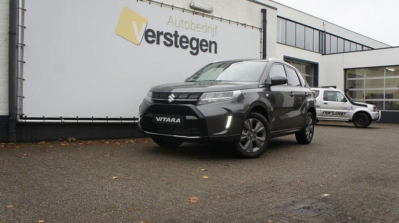 Occasion Suzuki Vitara 129 PK (94 kW) 2025 Grijs (metallic) SUV