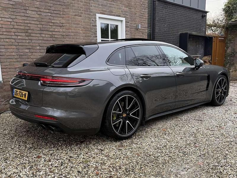 Occasion Porsche Panamera Sport Turismo 462 PK (339 kW) 2018 Grijs Stationwagen