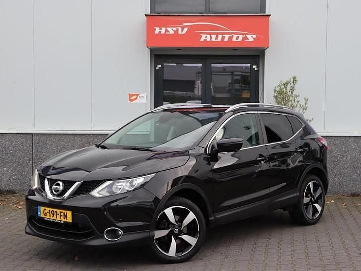 Zwart Gebruikt 2015 Nissan Qashqai SUV | € 8.750 (Goede deal) - Afbeelding 1/3