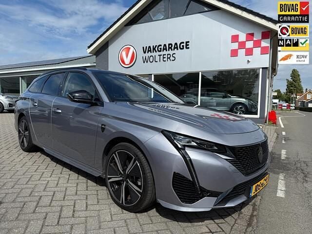 Grijs Gebruikt 2024 Peugeot 308 GT-line Stationwagen | € 26.950 (Goede deal) - Afbeelding 1/4